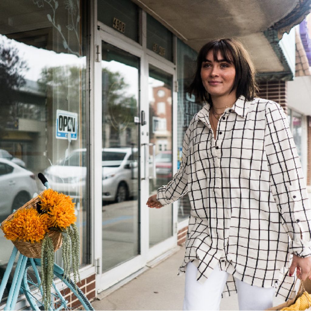 'Shop local' are the buzzwords of the summer, and our independently-owned fashion boutiques will not disappoint. Hit up some of these hotspots for delightfully curated collections of clothing, jewelry, footwear, infant products and more!